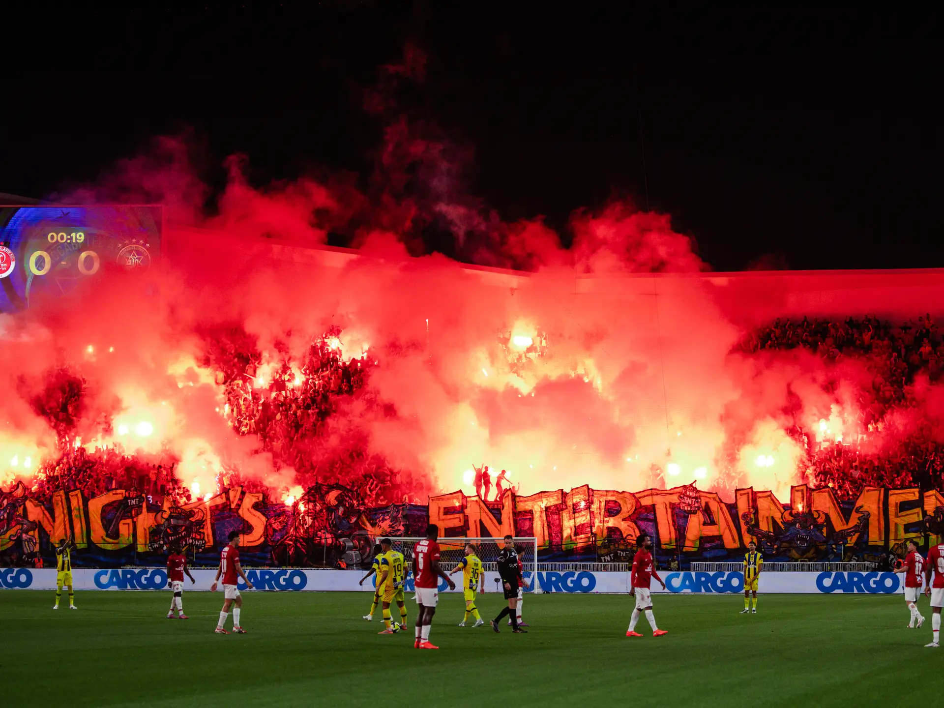 Tel Aviv, Israel, April 19, 2026 – Maccabi Tel Aviv vs. Hapoel Tel AvivFBL-ISR Israeli Premier League Matchday 27 – Maccabi Tel Aviv (in Yelow) vs. Hapoel Tel Aviv (in red), April 19, 2026, Bloomfield Stadium, Tel Aviv, Israel. The Tel Aviv Derby, marking the opening round of the Championship Playoff (Upper Playoff).Photo by Shaul Greenfeld /